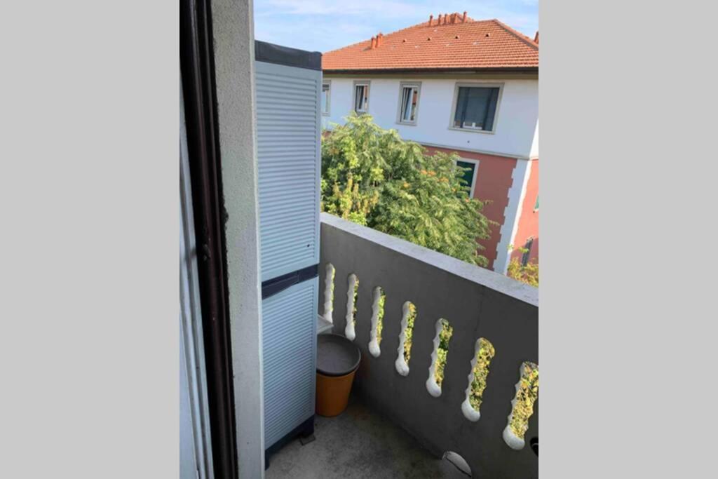 Appartamento Splendido Con Tutti Servizi In Zona Navigli Мілан Екстер'єр фото